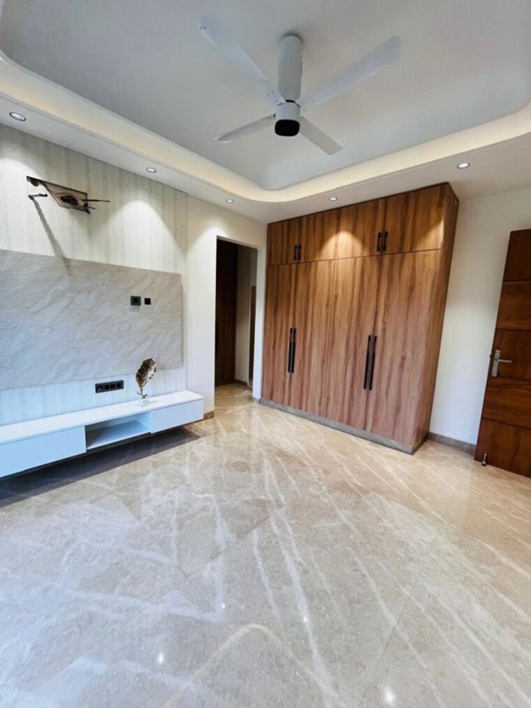 Kitchen, smart-world-gems 2.5 Bedroom 1208 Sq.Ft. Builder Floor In Sector 89 Gurgaon 10367170