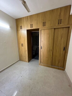 Room in 2 BHK Apartment at Signature Global The Roselia, Sector 95a – for Sale