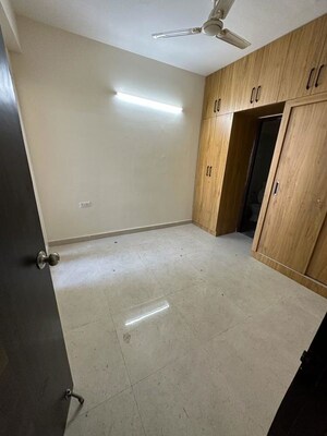 Room in 2 BHK Apartment at Signature Global The Roselia, Sector 95a – for Sale