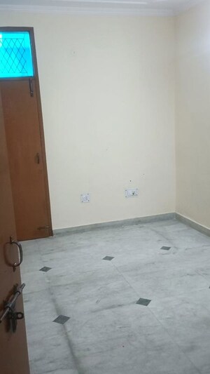 Room in 2 BHK Apartment at Charms Solitaire Ghaziabad, Ahinsa Khand 2 – for Sale