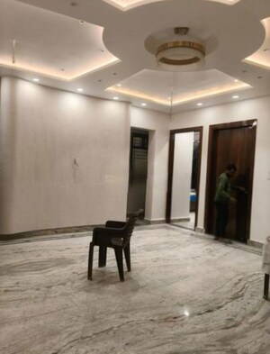 Bedroom in 6+ BHK Villa at Malesemau – for Rent