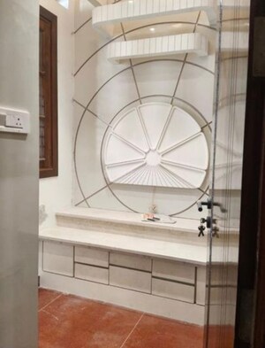 Bathroom in 6+ BHK Villa at Malesemau – for Rent