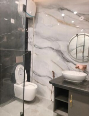 Bathroom in 6+ BHK Villa at Malesemau – for Rent