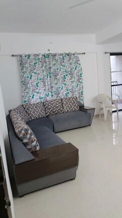 2 BHK Apartment For Rent in Naren Bliss Phase I