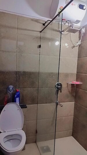 Furnished Amenities in 2 BHK Apartment at Naren Bliss Phase I, Magarpatta Road – for Rent
