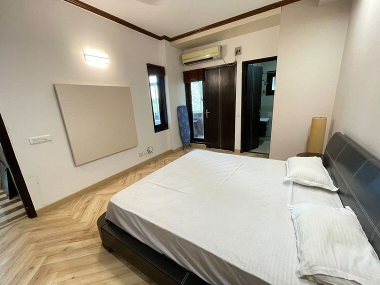 Bedroom, hauz khas 3 Bedroom 1950 Sq.Ft. Apartment In Hauz Khas Delhi 10367205