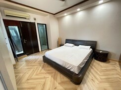 3 BHK + Pooja Room,Servant Room,Study Room,Extra Room Apartment For Rent in Hauz Khas
