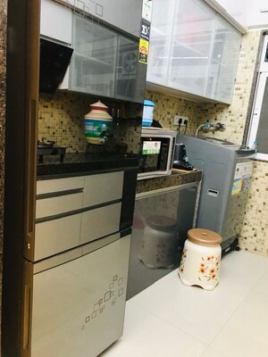 Team Area in 2 BHK Apartment at Veena Serenity, Chembur – for Sale