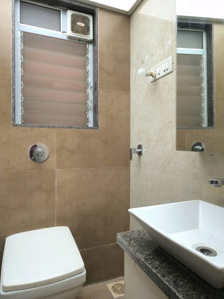 Bathroom, veena-serenity 2 Bedroom 700 Sq.Ft. Apartment In Chembur Mumbai 10367223