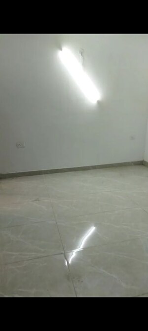 Room in 3 BHK Apartment at Shahpur Bamheta – for Rent