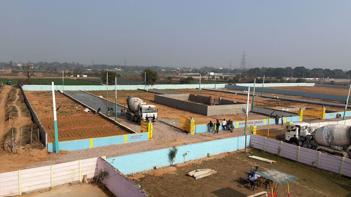 Plot For Sale in Saini