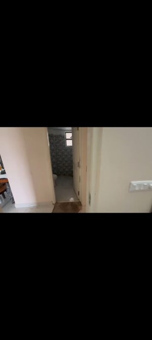 Room in 2 BHK Apartment at The Golden Gate, Mahurali – for Rent