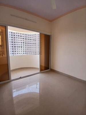 Room in 3 BHK Apartment at New Krishna Tower, Kopar Khairane – for Rent
