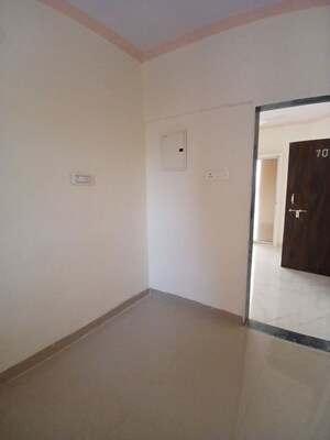Room in 3 BHK Apartment at New Krishna Tower, Kopar Khairane – for Rent