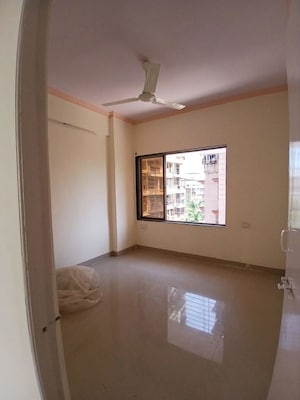 Room in 3 BHK Apartment at New Krishna Tower, Kopar Khairane – for Rent
