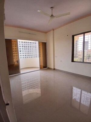 Room in 3 BHK Apartment at New Krishna Tower, Kopar Khairane – for Rent