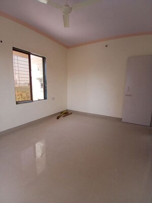 Room in 3 BHK Apartment at New Krishna Tower, Kopar Khairane – for Rent