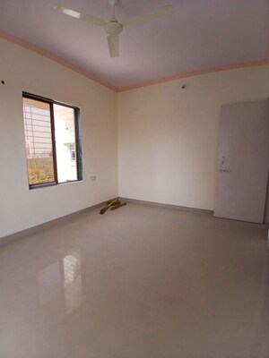 Room in 3 BHK Apartment at New Krishna Tower, Kopar Khairane – for Rent