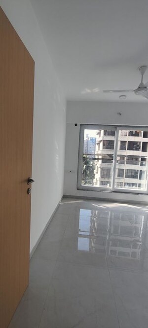 Furnished Amenities in 2 BHK Apartment at Vaibhavlaxmi Stella Sapphire, Chembur – for Rent