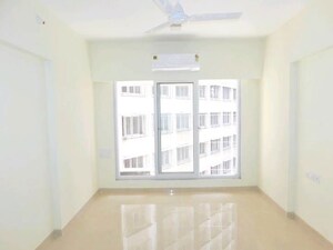 Floor Plan in 3 BHK Apartment at Chembur – for Rent
