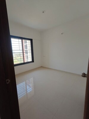 Room in 3 BHK Apartment at Kohinoor Sportsville, Hinjewadi – for Rent