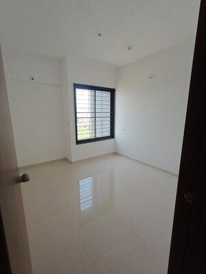 Room in 3 BHK Apartment at Kohinoor Sportsville, Hinjewadi – for Rent
