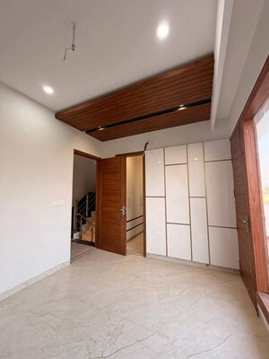 Room in 3 BHK Independent House at Kharar Road – for Sale