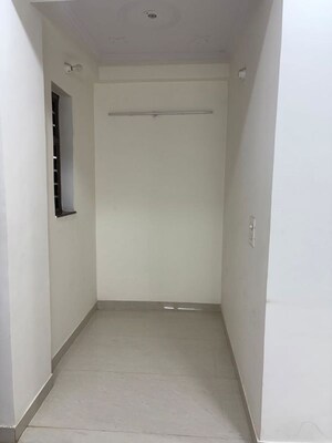 Building Lobby in 3 BHK Builder Floor at Sector 57 – for Rent