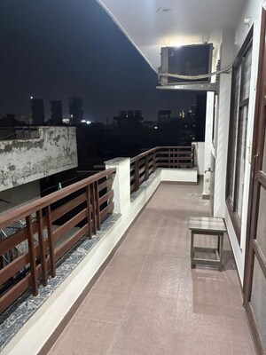 Balcony in 3 BHK Builder Floor at Sector 57 – for Rent