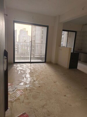 Room in 2 BHK Apartment at Pal – for Rent