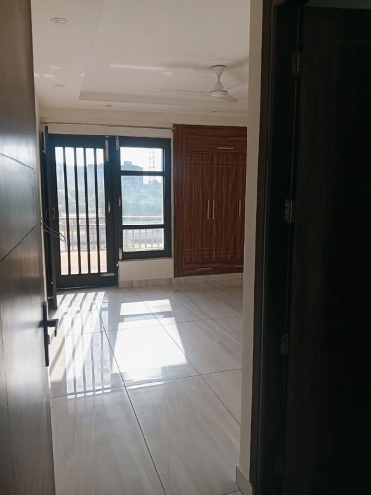 Room, sector 57 3 Bedroom 1650 Sq.Ft. Builder Floor In Sector 57 Gurgaon 10367400
