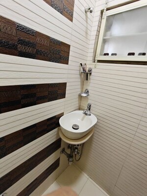 Bathroom in 3 BHK Builder Floor at Rohini Sector 7 – for Rent
