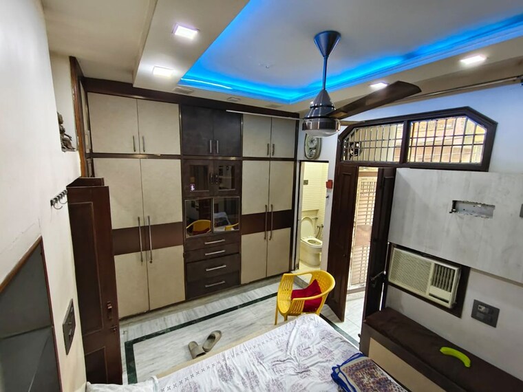 Bedroom, rohini sector 7 3 Bedroom 900 Sq.Ft. Builder Floor In Rohini Sector 7 Delhi 10367414