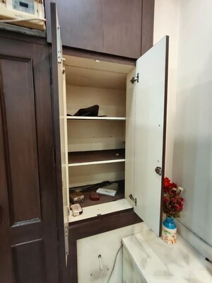 Furnished Amenities in 3 BHK Builder Floor at Rohini Sector 7 – for Rent