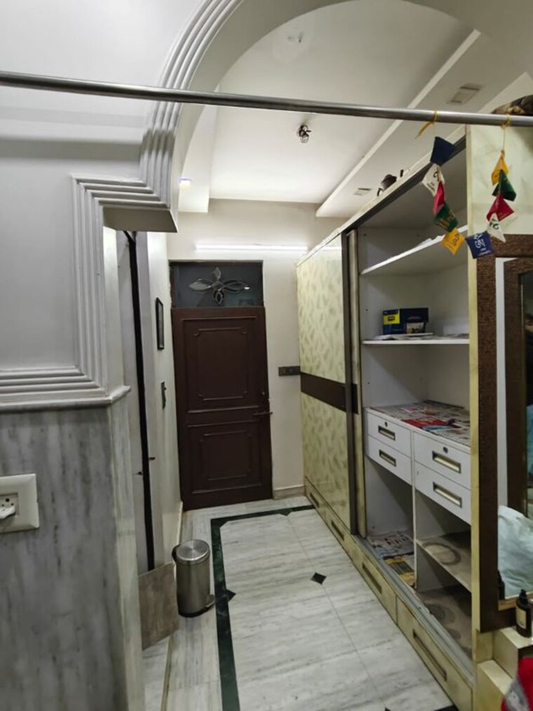 Gym, rohini sector 7 3 Bedroom 900 Sq.Ft. Builder Floor In Rohini Sector 7 Delhi 10367414