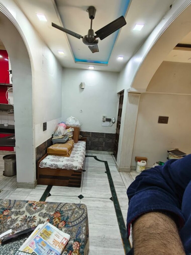 Bedroom, rohini sector 7 3 Bedroom 900 Sq.Ft. Builder Floor In Rohini Sector 7 Delhi 10367414