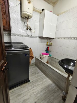 Bathroom in 3 BHK Builder Floor at Rohini Sector 7 – for Rent