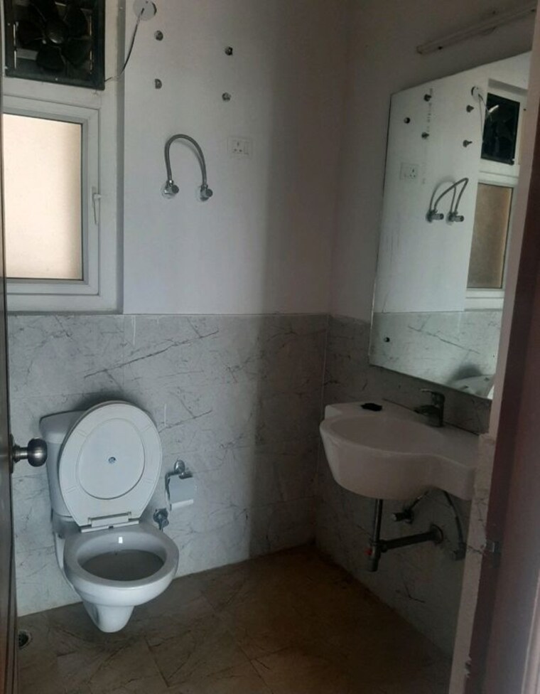 Bathroom, ats-dolce 3 Bedroom 1800 Sq.Ft. Apartment In Zeta I Greater Noida Greater Noida 10367419