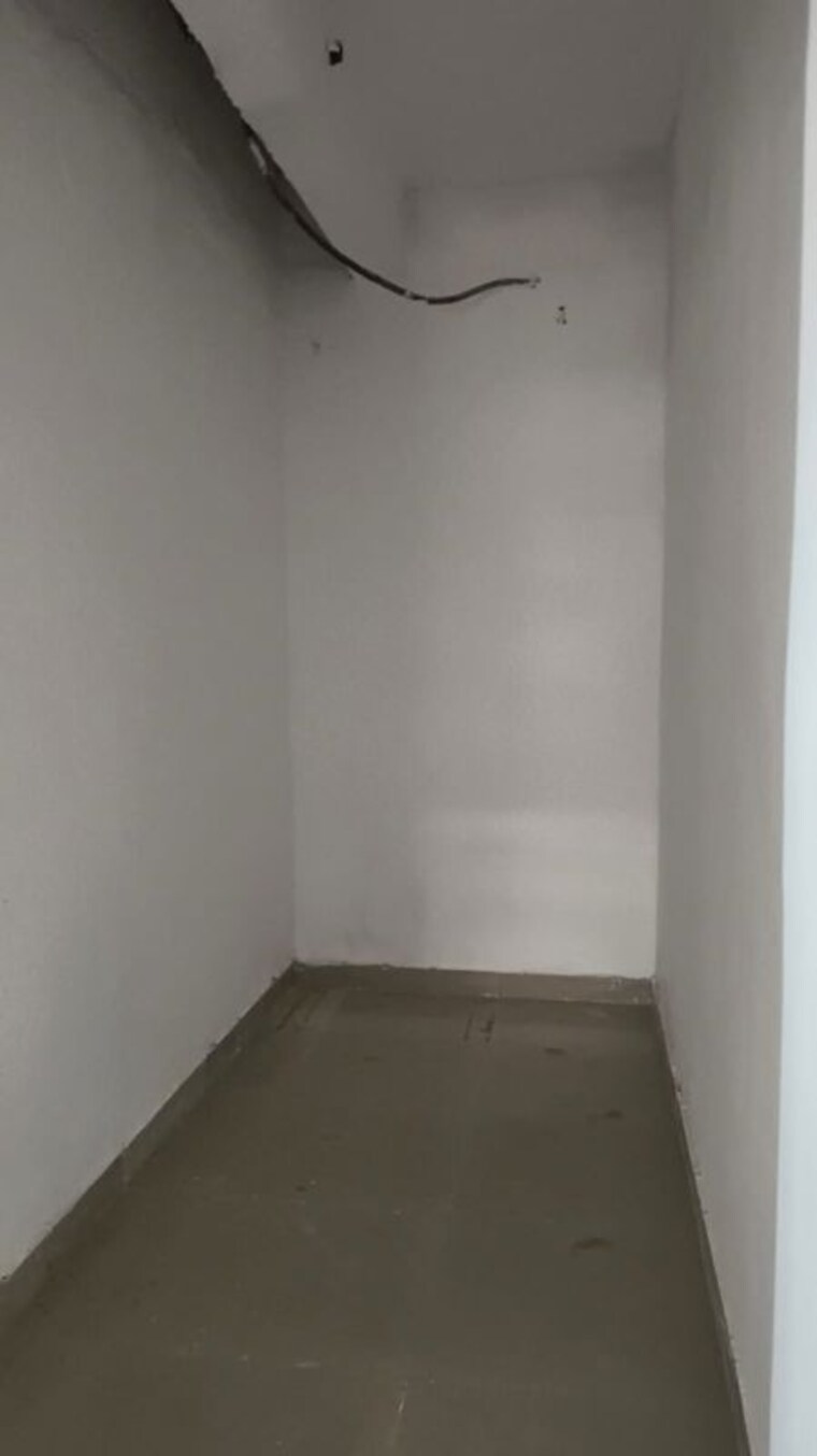 Room, mseb colony Commercial Shop 655 Sq.Ft. In Mseb Colony Mumbai 10367635