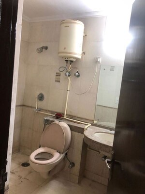 Bathroom in 3 BHK Apartment at Hermitage Apartment, Sector 28 – for Rent