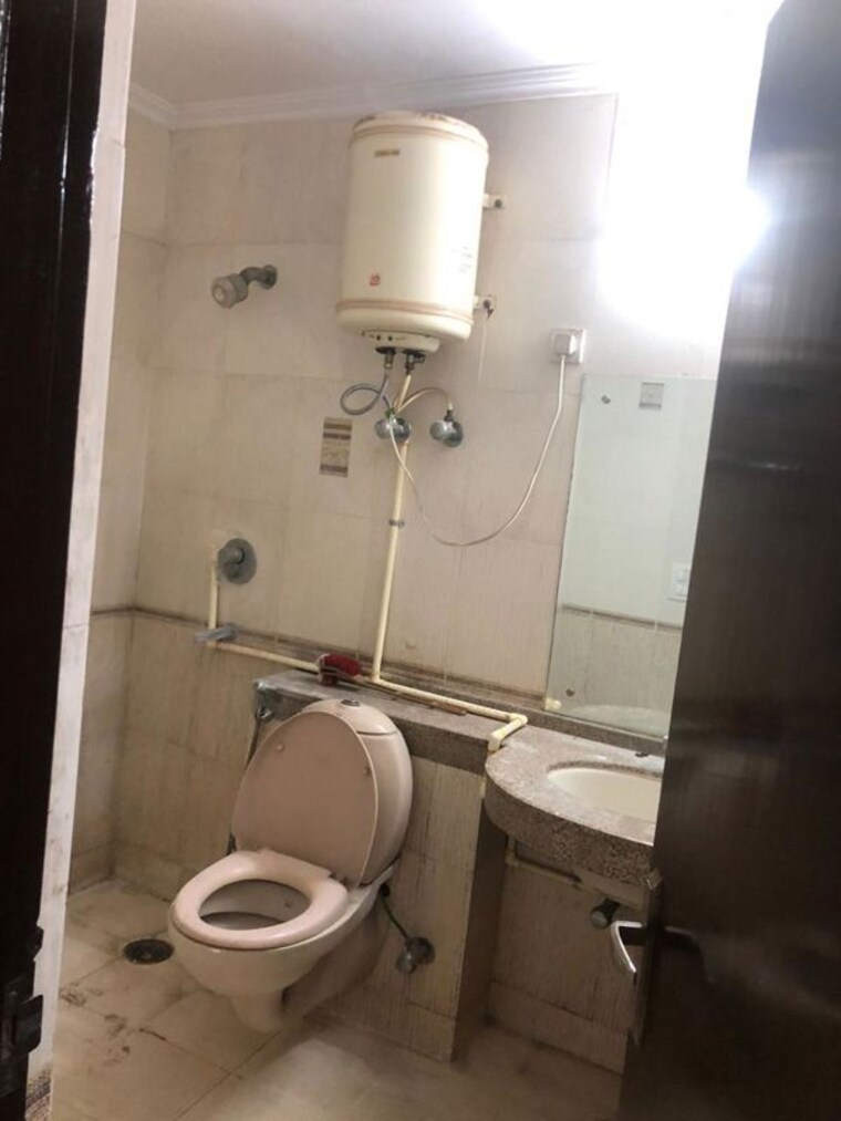 Bathroom, hermitage-apartment 3 Bedroom 2800 Sq.Ft. Apartment In Sector 28 Gurgaon 10367647