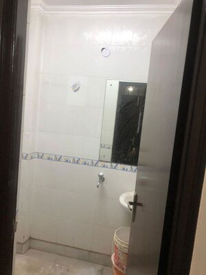 Bathroom in 3 BHK Apartment at Hermitage Apartment, Sector 28 – for Rent