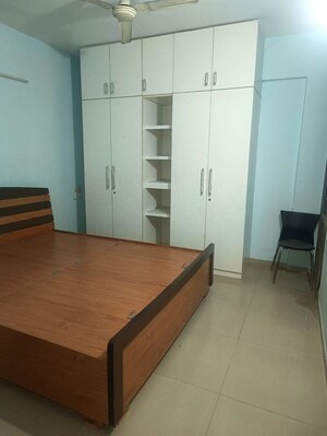 Room in 2 BHK Apartment at Vejalpur – for Rent