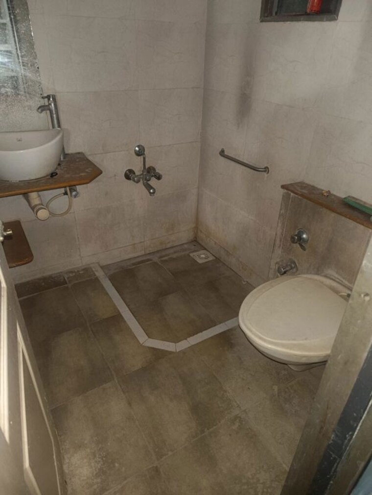 Bathroom, vejalpur 2 Bedroom 450 Sq.Ft. Apartment In Vejalpur Ahmedabad 10367696