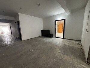 Room in 2 BHK Apartment at Praneeth Pranav Solitaire, Bachupally – for Rent