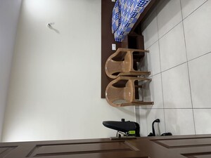 Room in Studio Independent House at High Grounds – for Rent