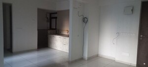 Room in 2 BHK Apartment at Sun Atmosphere, Shela – for Sale