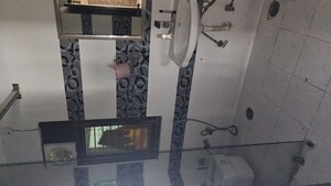 Bathroom in 3 BHK Builder Floor at Kavi Nagar Block K – for Sale