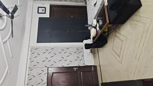 Furnished Amenities in 3 BHK Builder Floor at Kavi Nagar Block K – for Sale