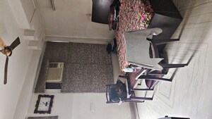 Living Room in 3 BHK Builder Floor at Kavi Nagar Block K – for Sale